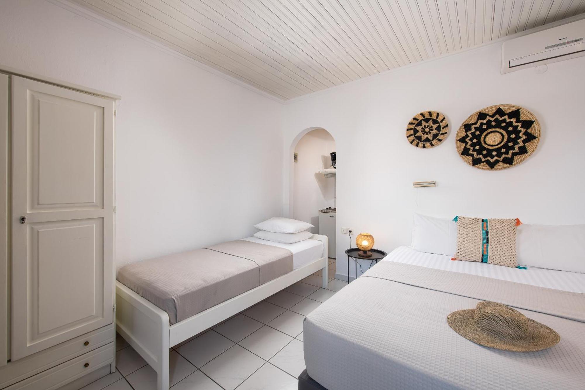 Acroterra - Easy Living Aparthotel Aliki  Exterior photo