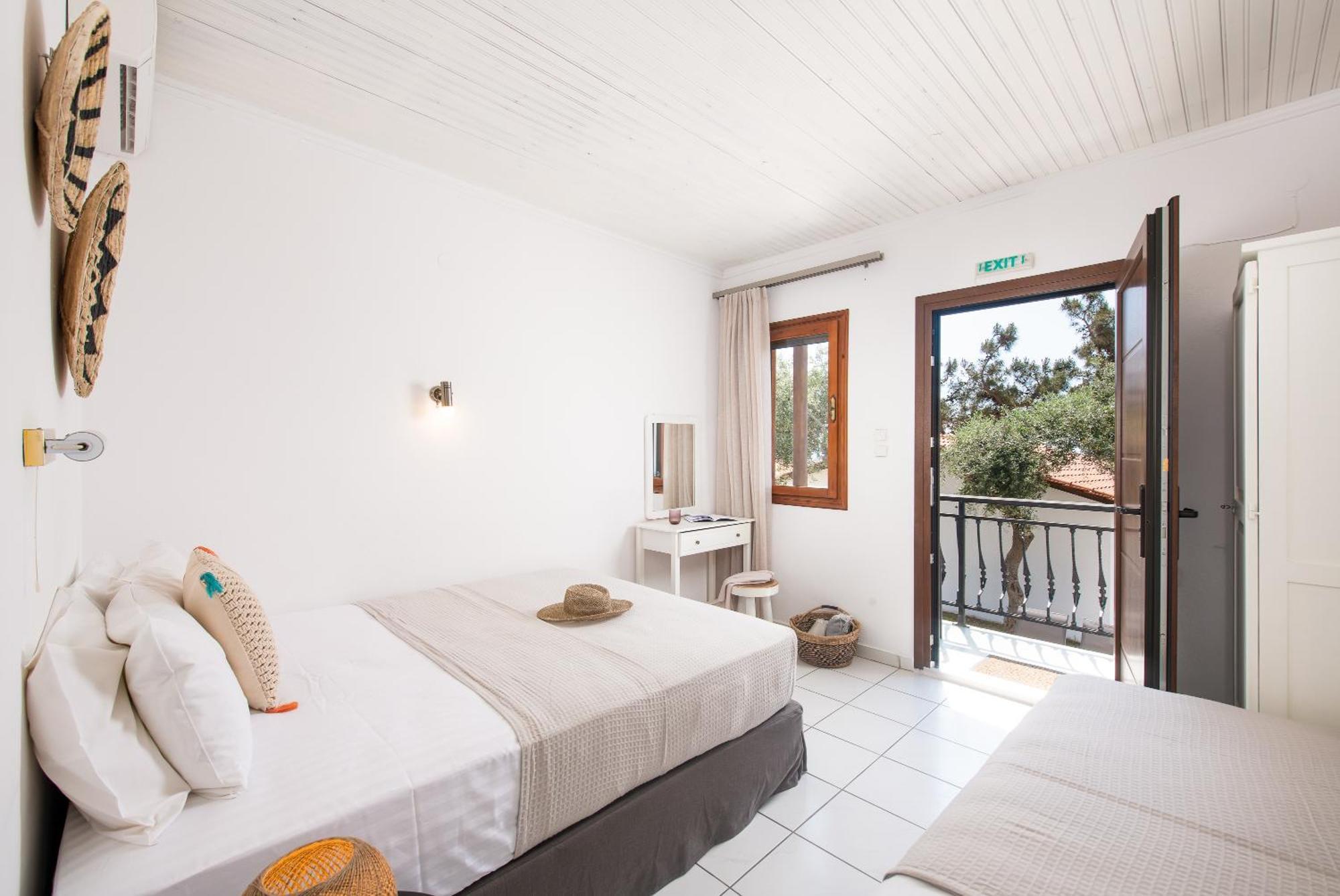 Acroterra - Easy Living Aparthotel Aliki  Exterior photo